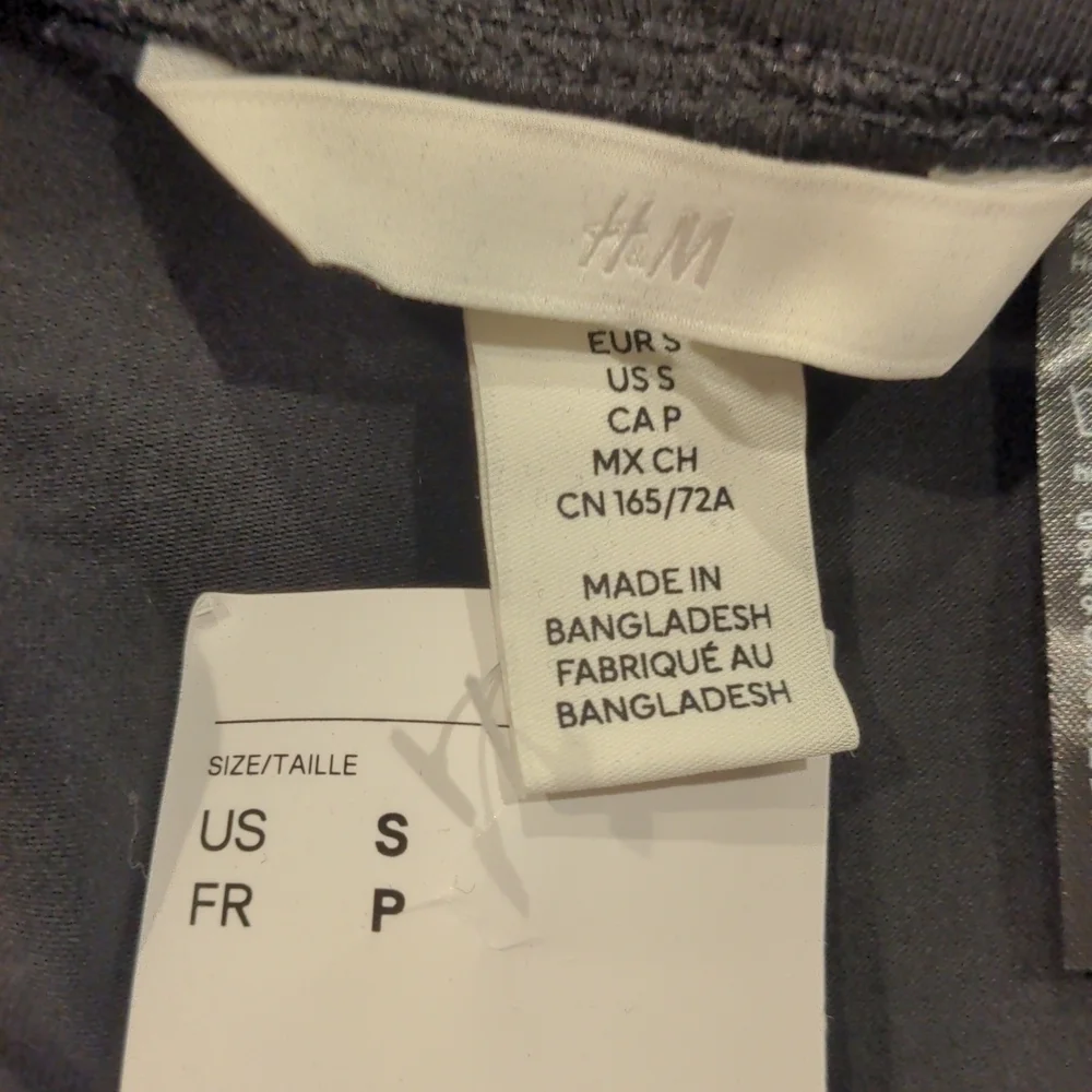 H&M Black Pull On Lounge Bike Style Shorts size Small